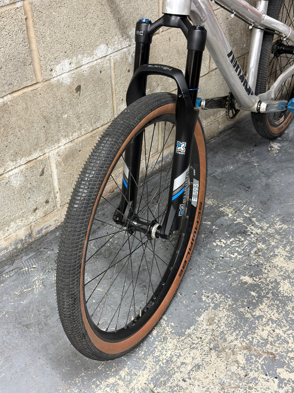 Custom Airdrop Fade Dirt Jump Bike 26”