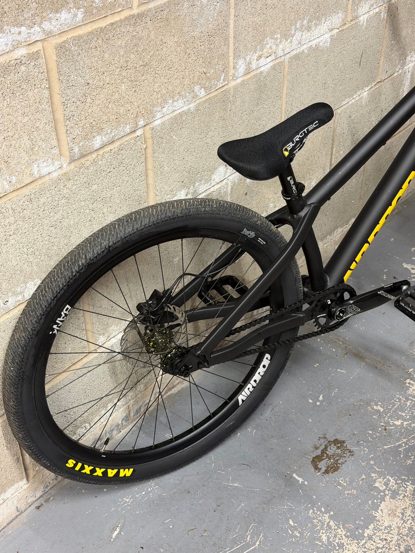 Airdrop Fade Works Dirt Jump Bike 26”