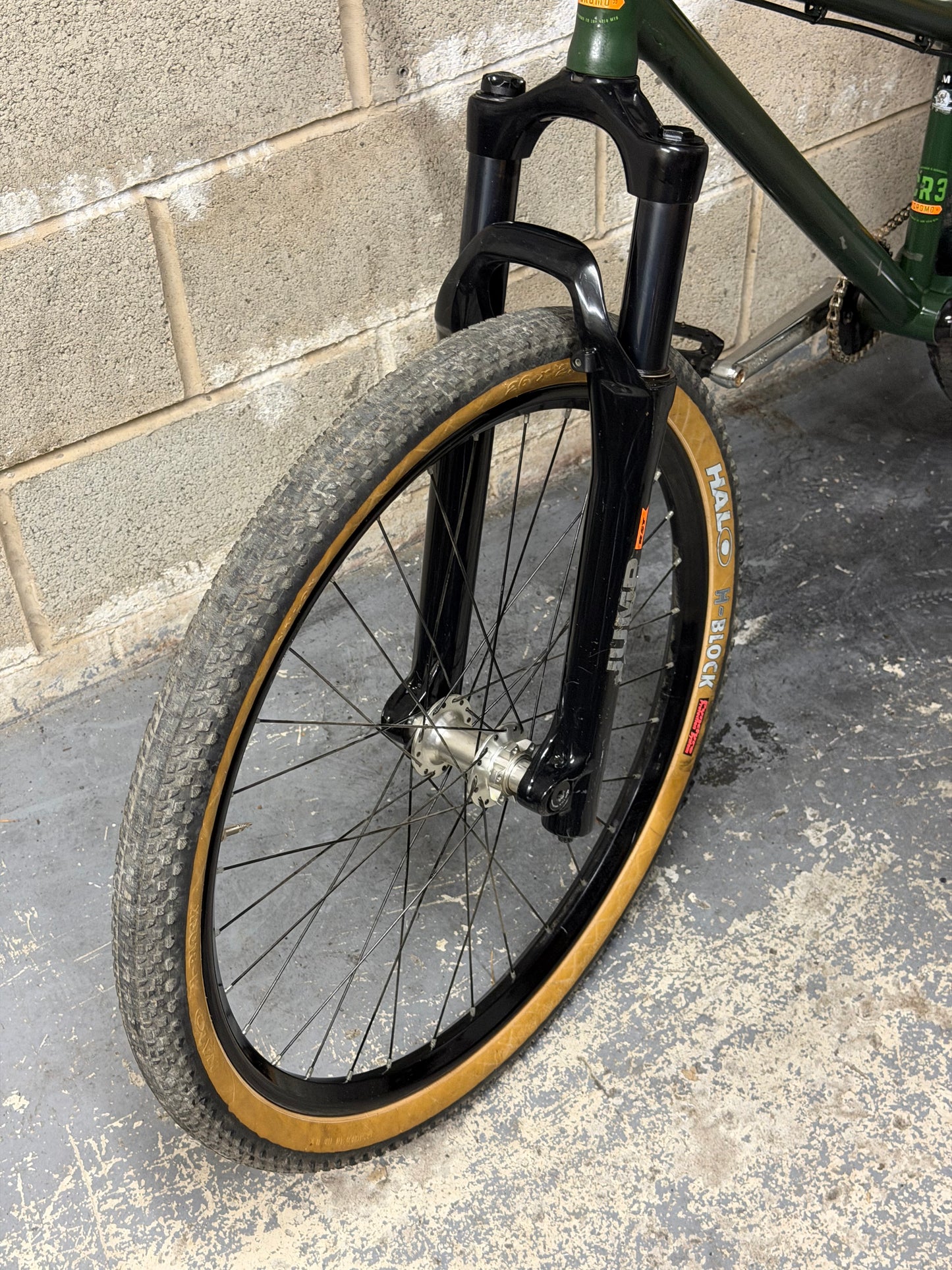 Custom Saracen Dirt Jump Bike 26”