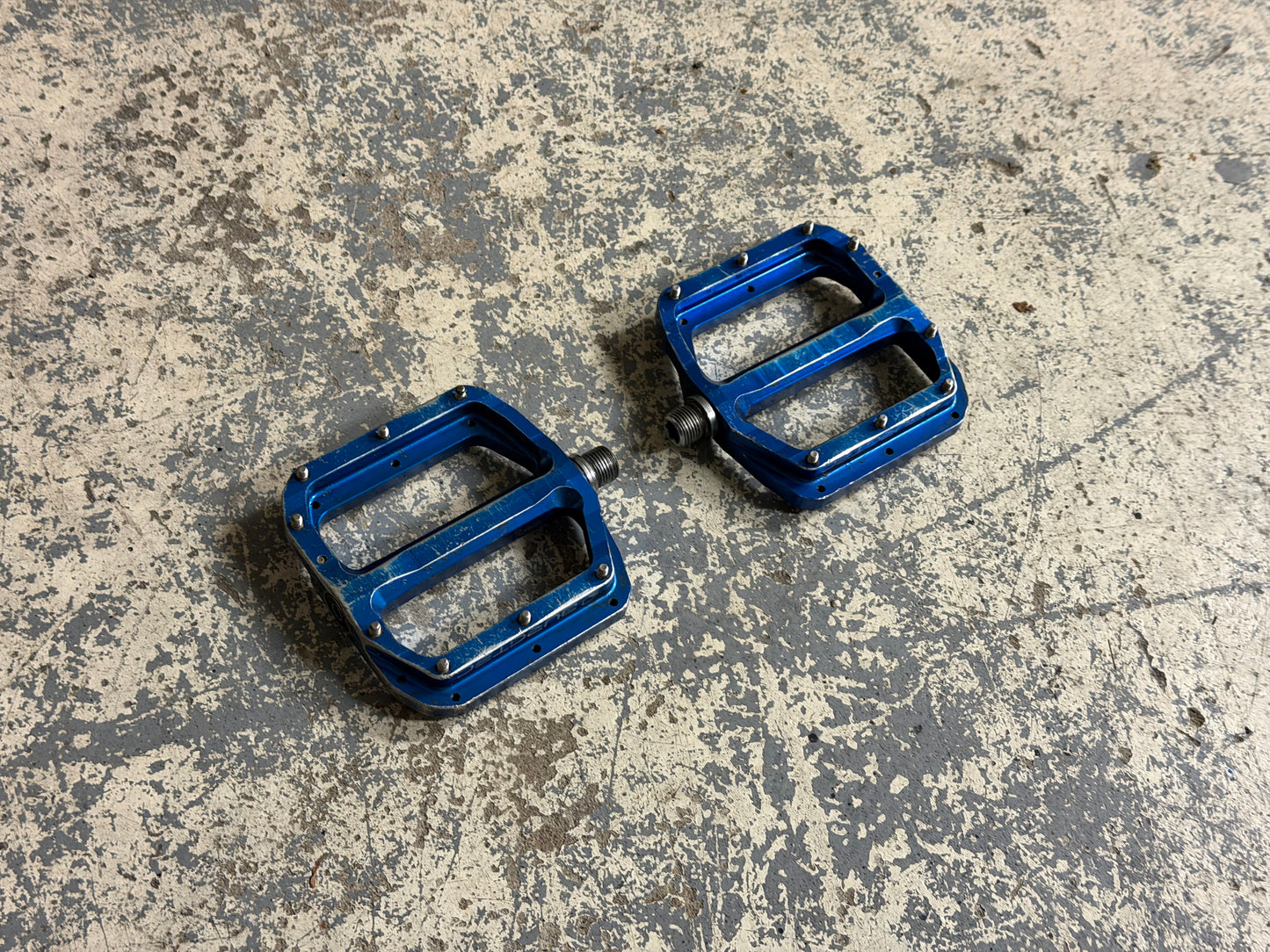 Burgtec Penthouse Pedals Blue RRP £140