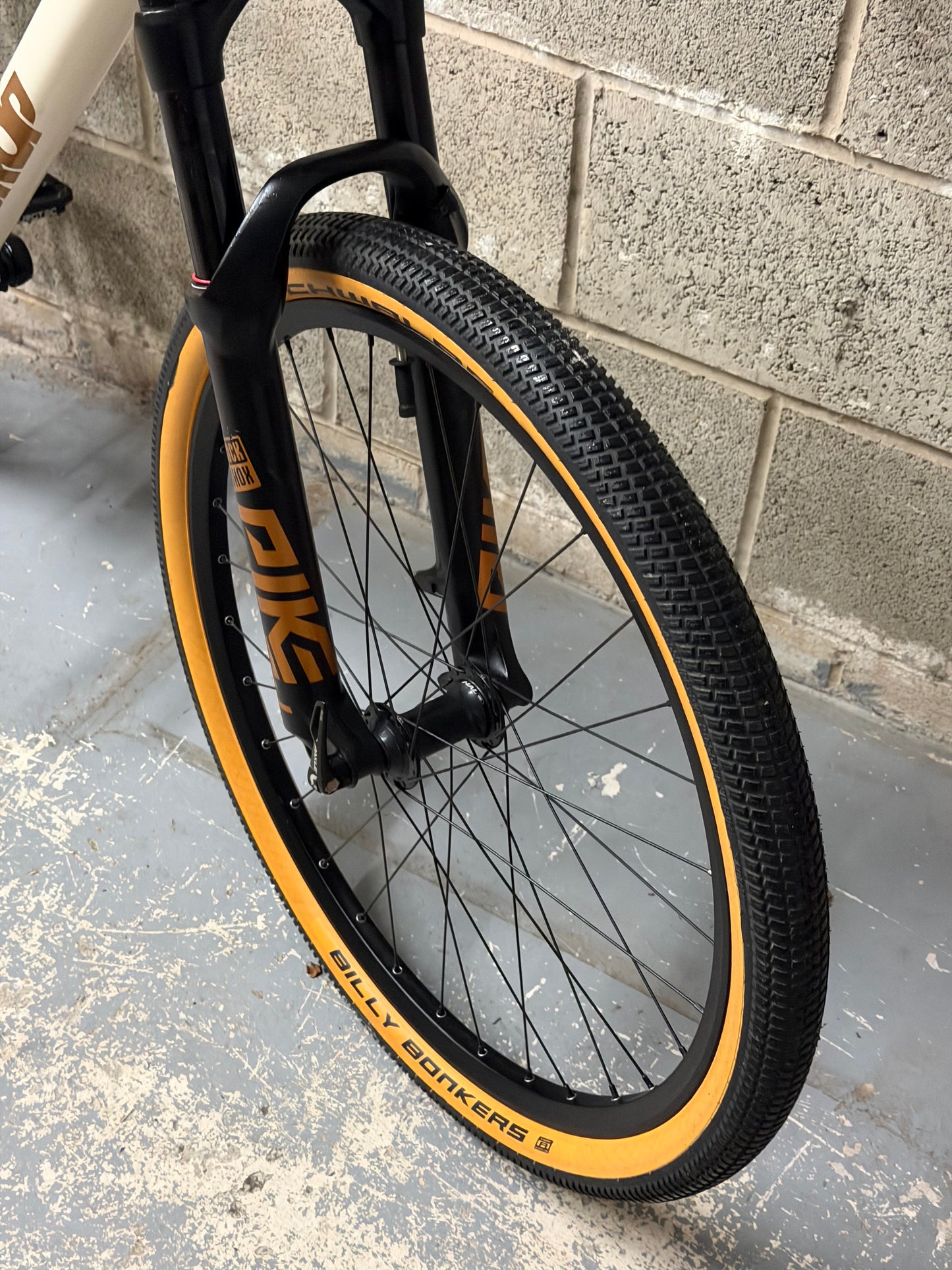 Airdrop Fade Dirt Jump Bike 26”