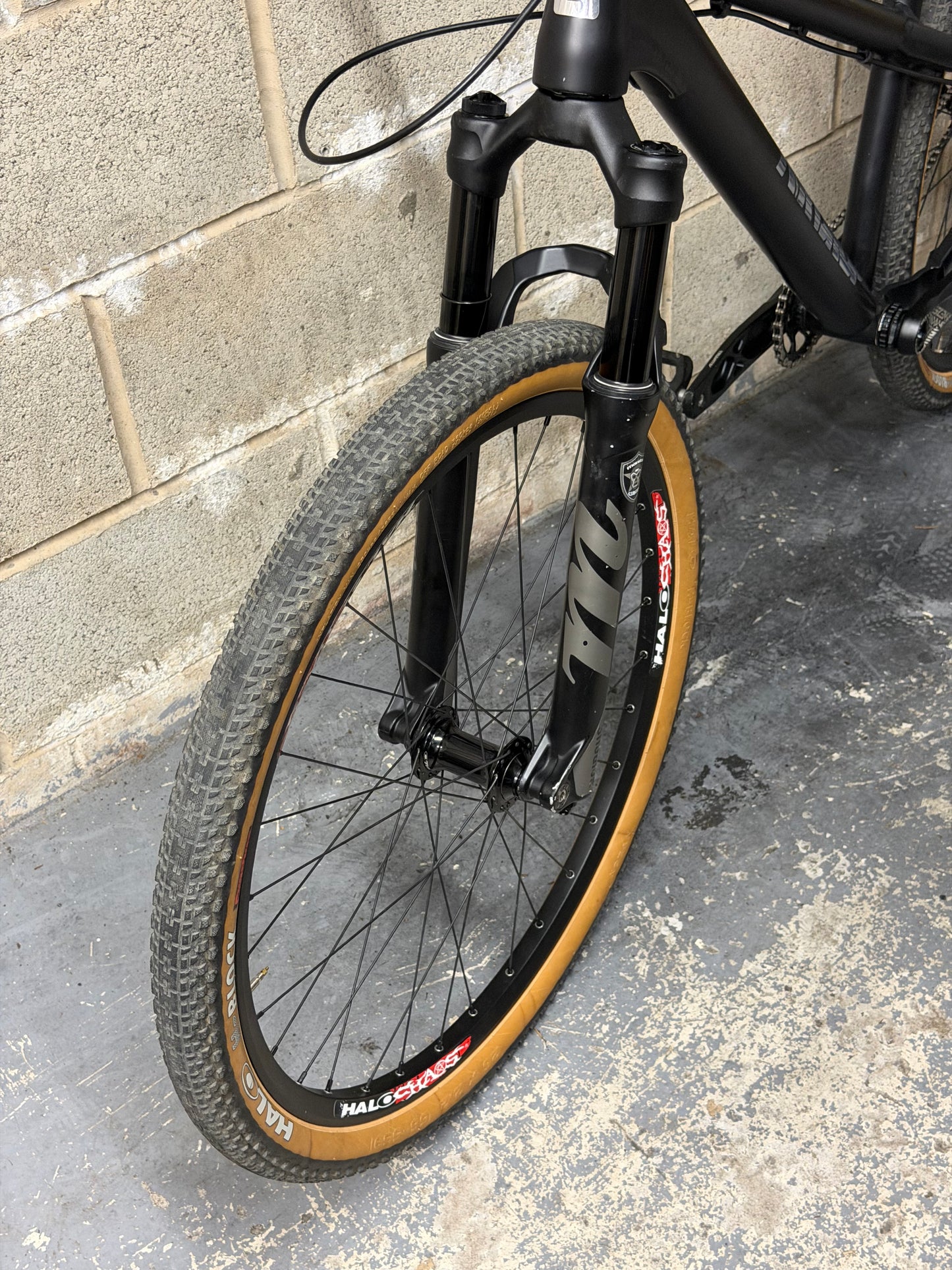 Custom Airdrop Fade Dirt Jump Bike 26”