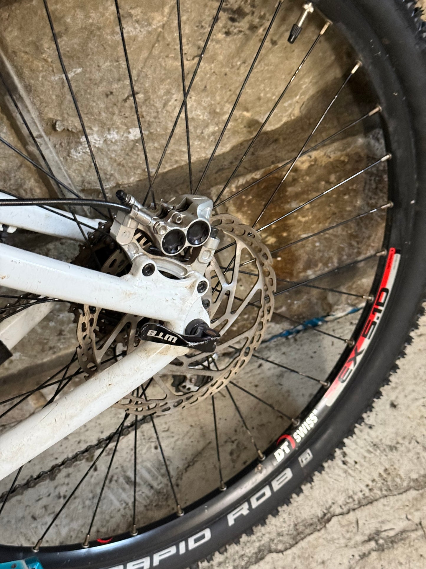 Custom Santa Cruz Chameleon Mountain Bike 26”